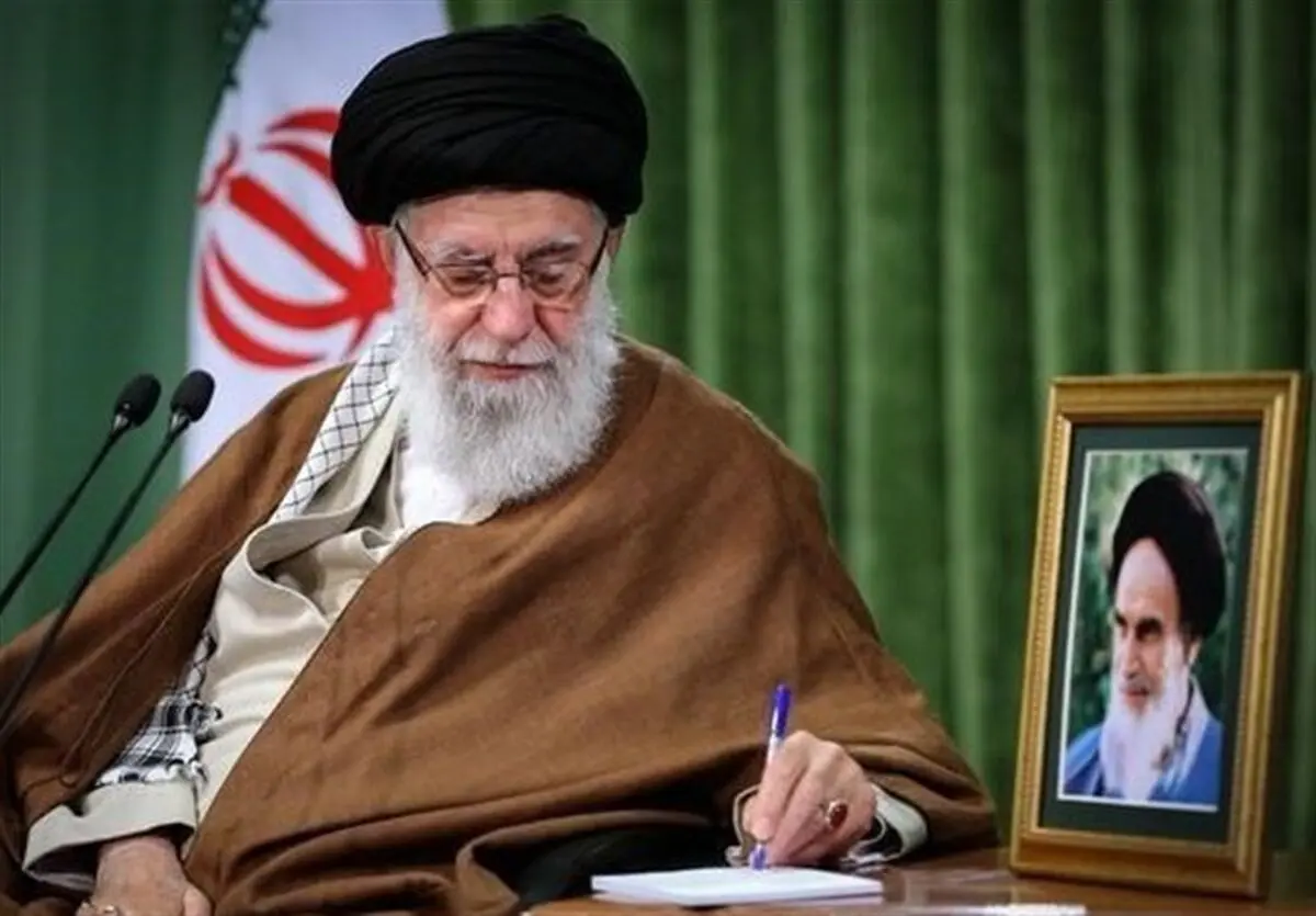 استفتاء از آیت‌الله خامنه‌ای؛ آیا باید رضایت کسی که از او غیبت کرده یا تهمت زده‌ایم جلب کنیم؟
