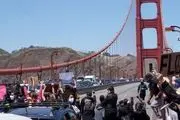 معترضان نژادپرستی پل گلدن گیت کالیفرنیا را مسدود کردند + تصاویر