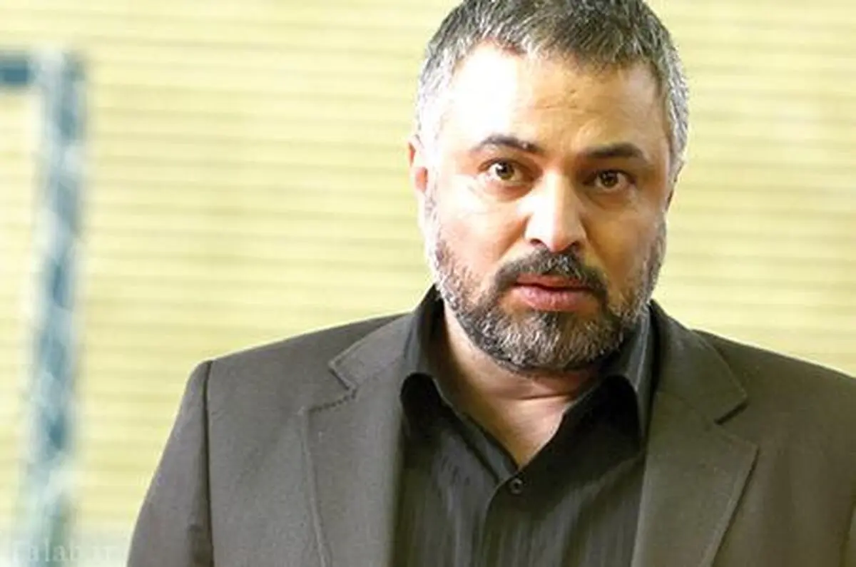 مرحوم جوهرچی بر سر مزار شهدای مدافع حرم+تصاویر