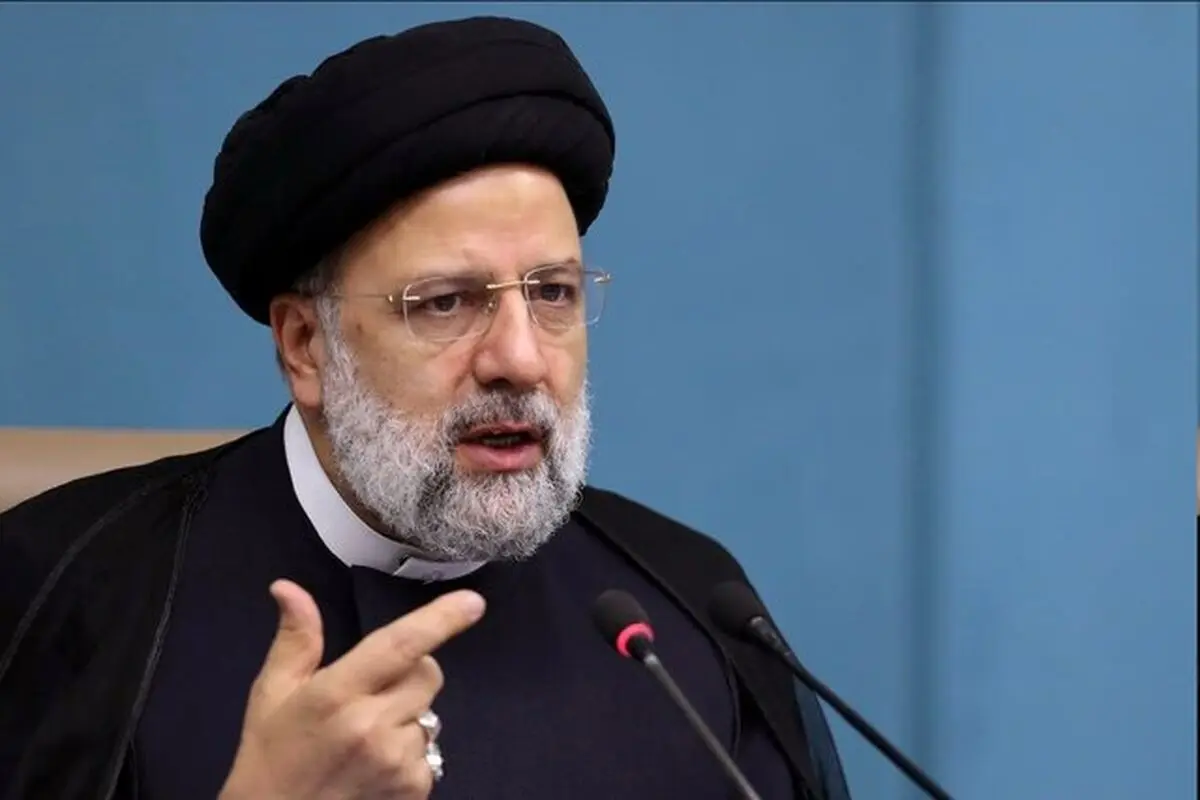 بدرقه ملی‌پوشان فوتبال ایران با حضور رئیسی