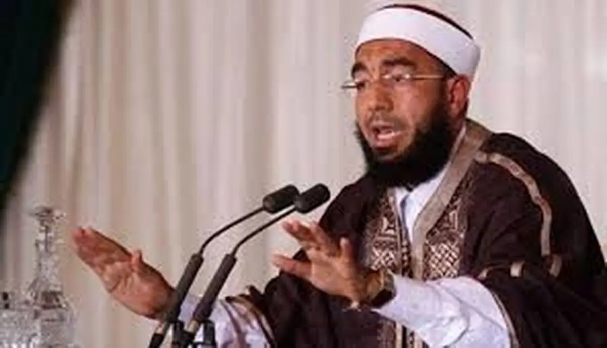حملات شدید مبلغ مشهور تونسی به بن سلمان