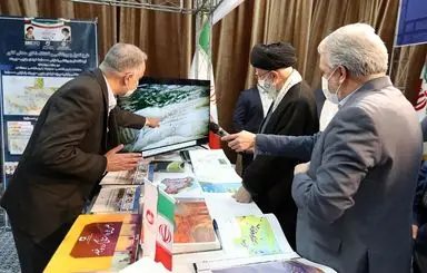 رهبر انقلاب صبح امروز از نمایشگاه توانمندی‌های صنعتی بازدید کردند/گزارش تصویری