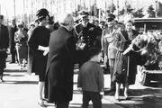 در سفر ملکه الیزابت به تهران چه گذشت؟