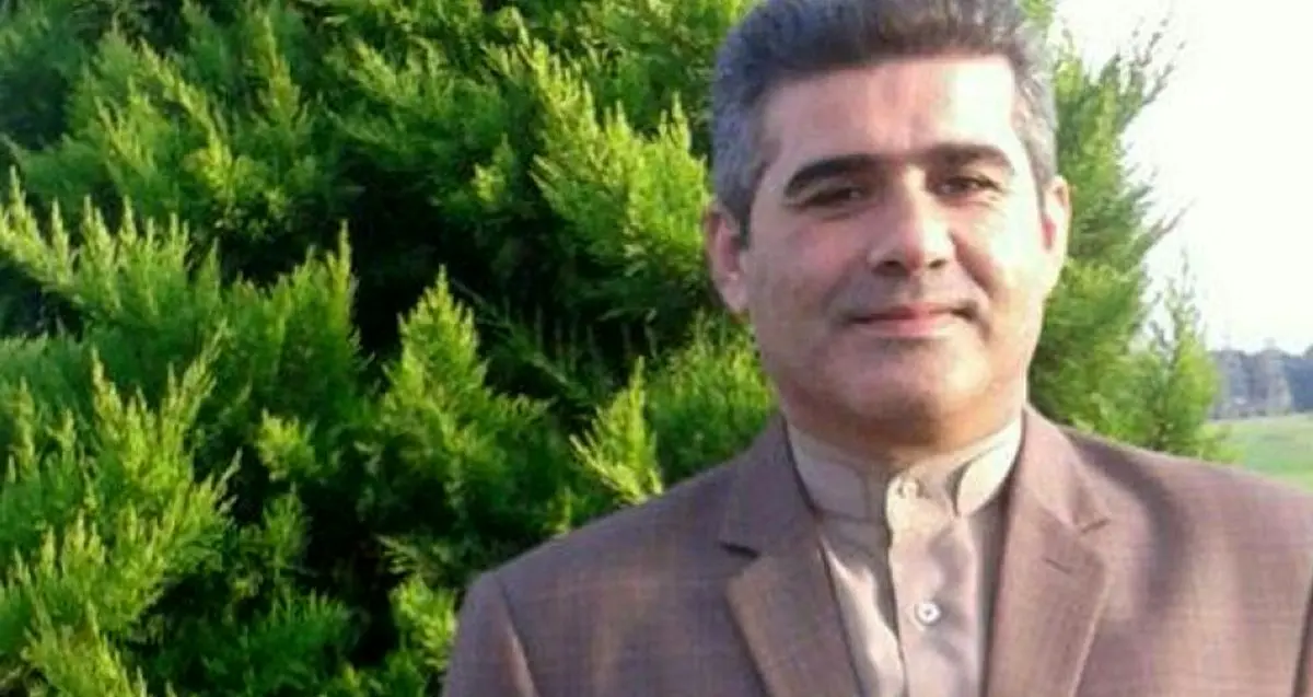 دهها بنر تبلیغاتی برای بخشدار لاریجان در جاده هراز و شهر آمل/ تبلیغات عجیب در تاریخ انتصابات