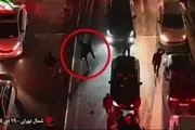 شمشیر به دست در خیابان های شمال تهران +فیلم