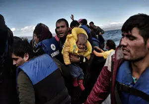 حمله به اردوگاه آوارگان سوری در یونان + تصاویر