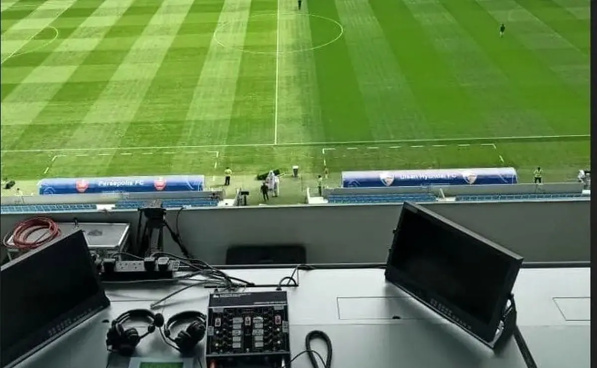 سوتی عجیب گزارشگر در بازی استقلال