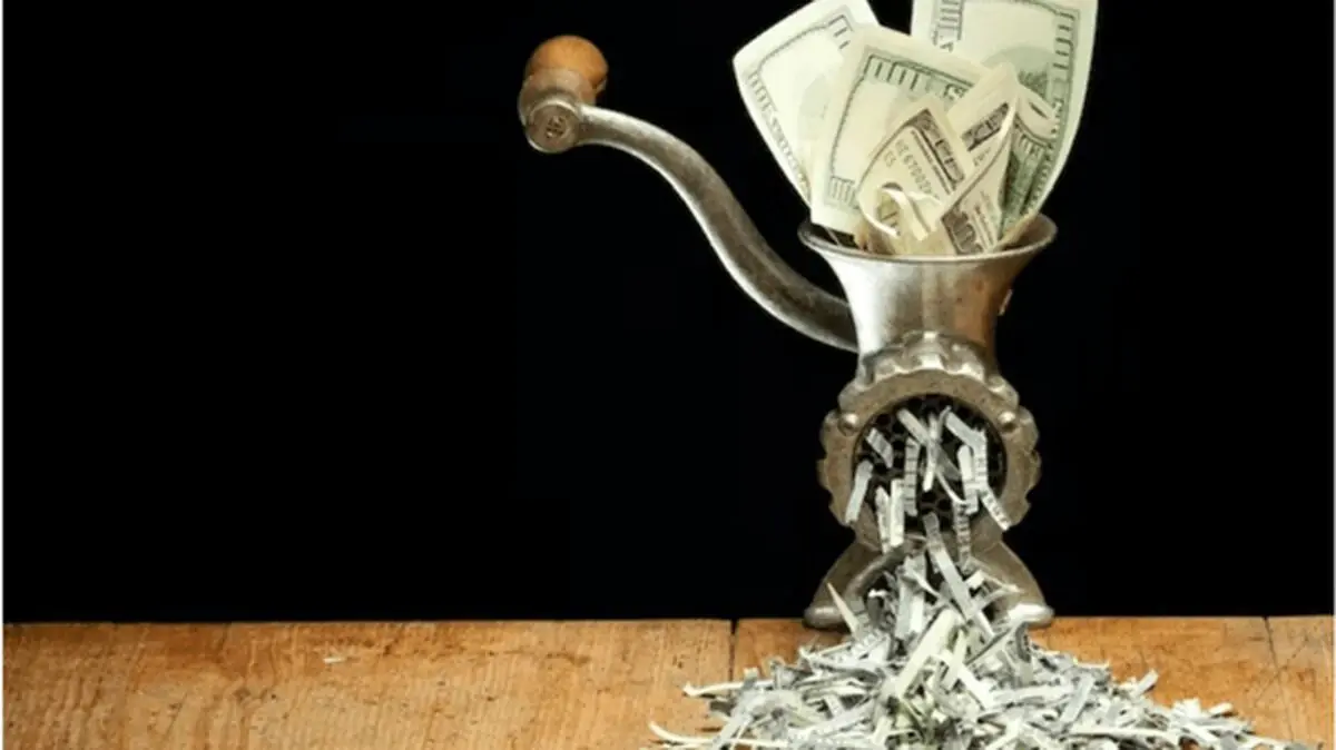 سقوط نظم اقتصادی دلار، تدریجی اما قطعی است