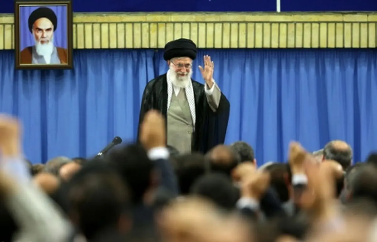 احساس حقارت در دانشجویان خیانت محسوب می شود/ با هر اقدامی که هویت اسلامی دانشگاهها را خدشه دار می کند، برخورد شود