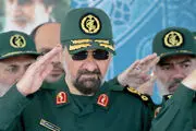 با اجازه از فرمانده کل قوا دوباره لباس پاسداری پوشیدم
