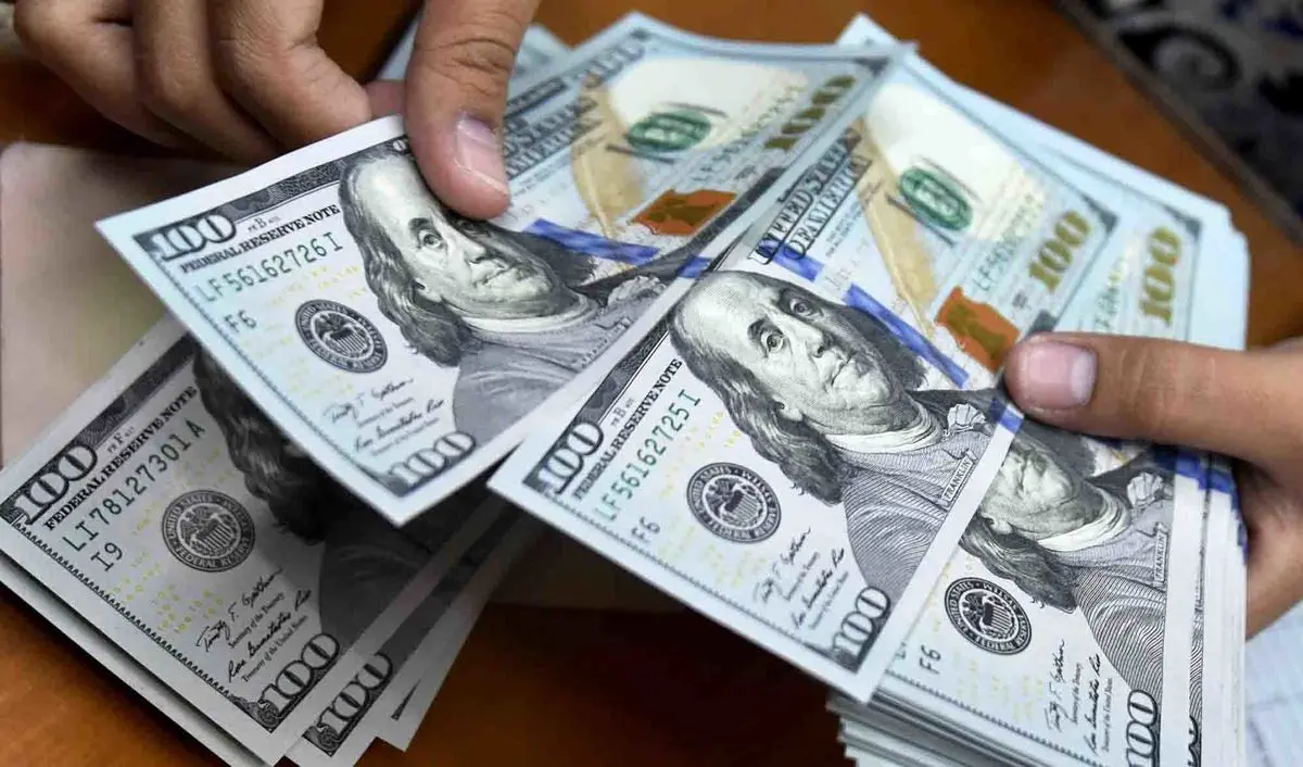 نرخ ارز در بازار آزاد پنجم مهر ۱۴۰۰/ دلار ۲۶ هزار و ۸۳۴ تومان است