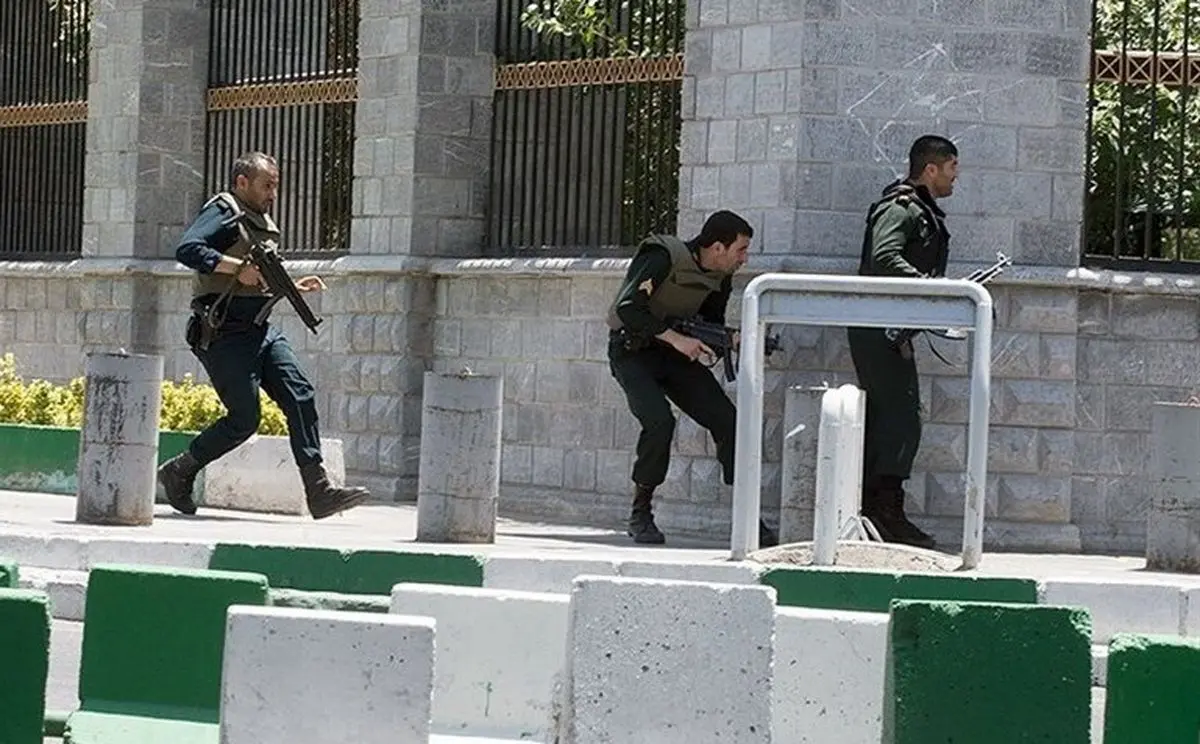 تروریستها نتوانستند وارد محوطه نزدیک پارلمان شوند