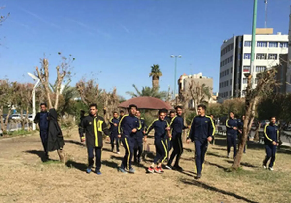 سپاهان در خیابان تمرین کرد 
