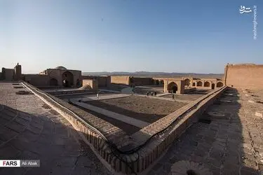 YiIrY5muob5l