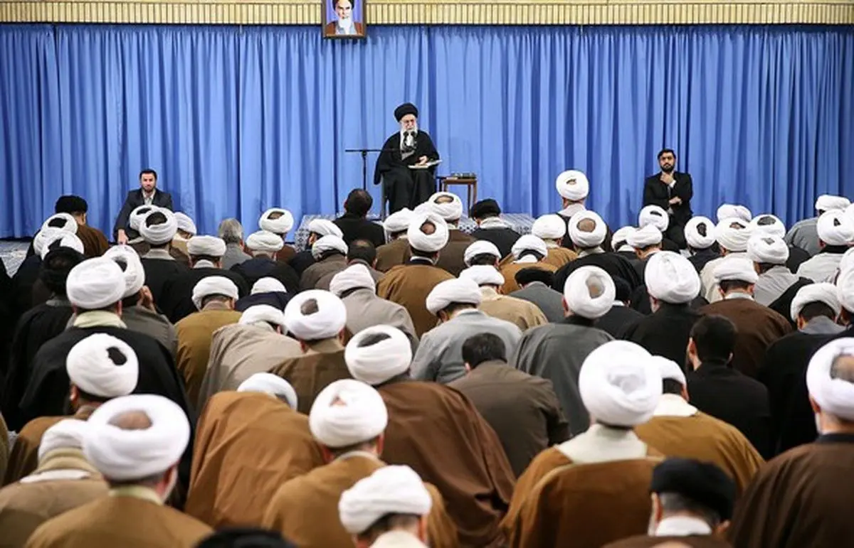 رهبر انقلاب: حادثه بی‌نظیر ۹ دی از نمونه‌های قدرت نظام است