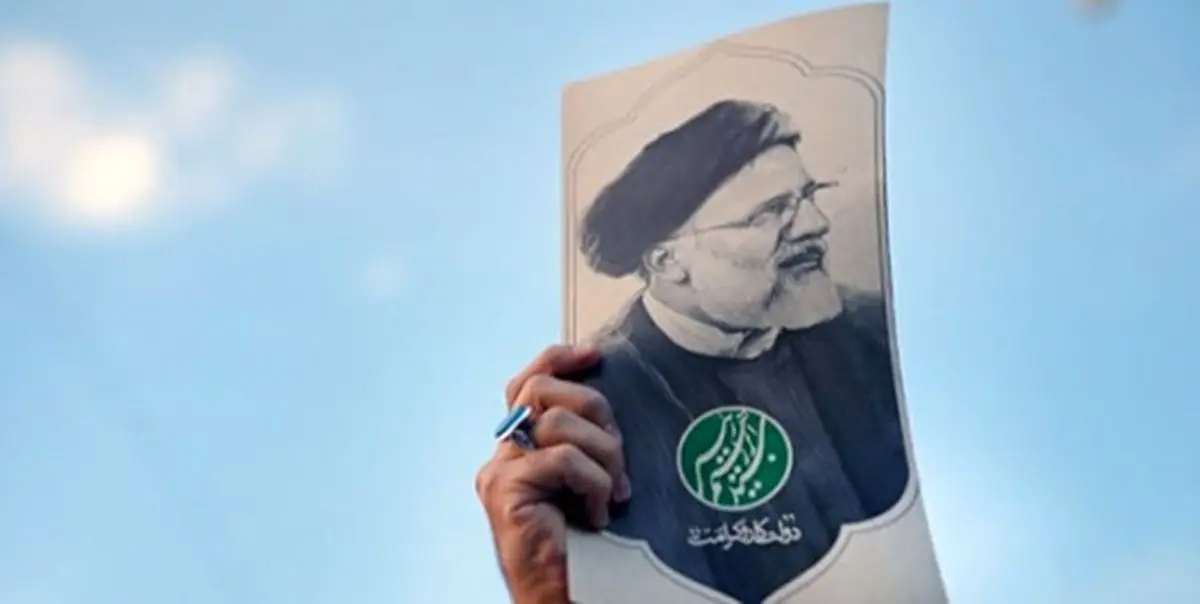 تعجب مسافران هواپیما از حضور رئیسی+فیلم