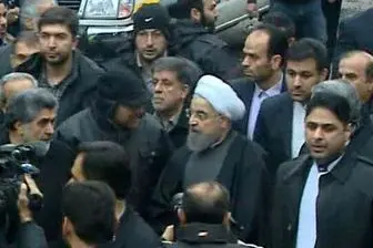 روحانی در محل حادثه ساختمان پلاسکو/فیلم