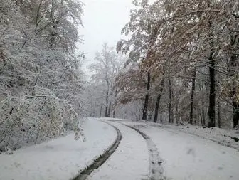 اولین برف پاییزی ارتفاعات رامیان را سفیدپوش کرد