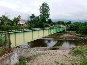 چشم‌انتظاری 4 ساله یک پل در عباس‌آباد برای تامین اعتبار +عکس