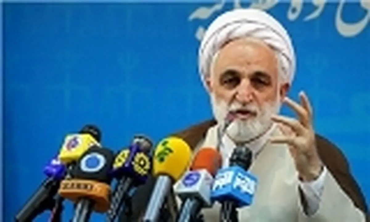 زنوری با قرار وثیقه آزاد شد