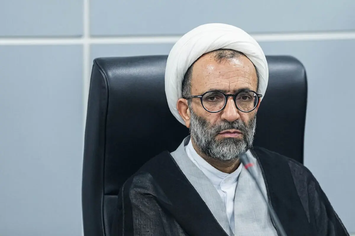 بانک مرکزی باید جلوی فنر رهاشده نرخ ارز را بگیرد