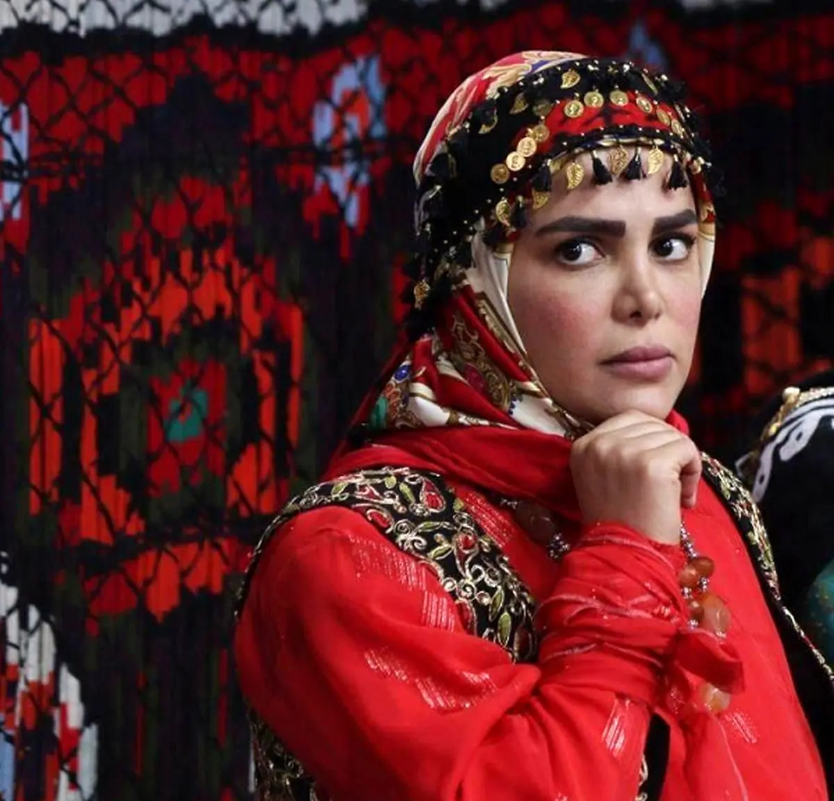 بیوگرافی راضیه دهقان بازیگر نون خ| عکس های واقعی راضیه دهقان