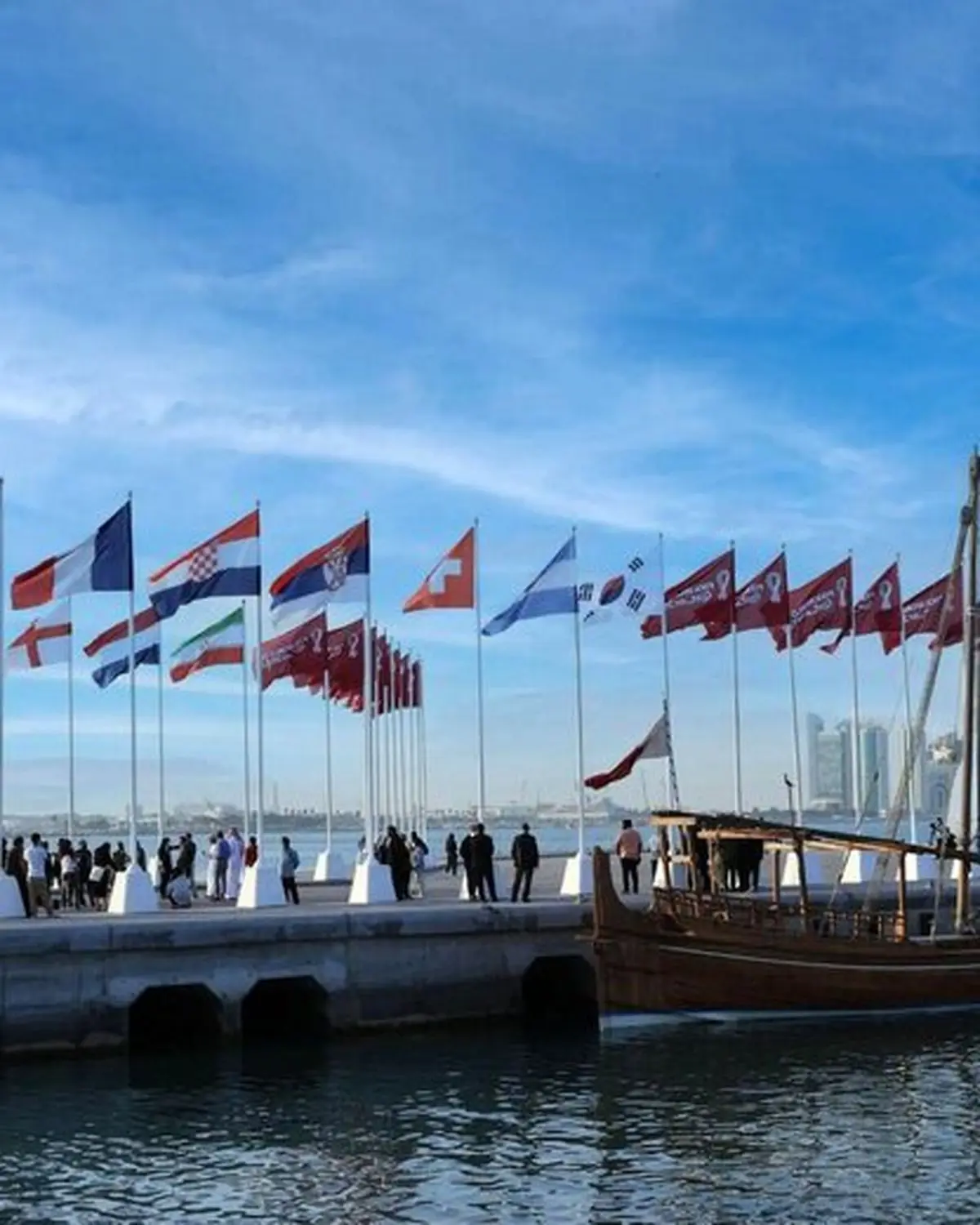 به اهتزاز در آمدن پرچم ایران در دوحه+ عکس