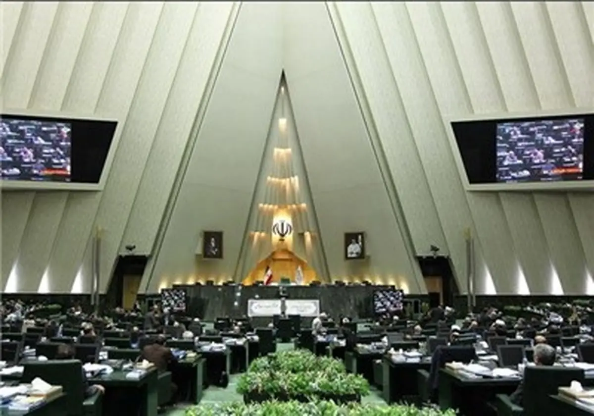 مخالفت نمایندگان با خصوصی شدن پالایشگاههای گازی