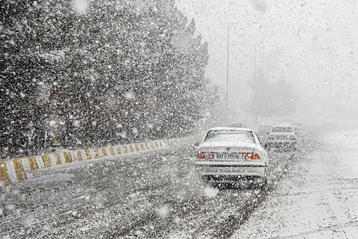 محدودیت سفرهای جادهای: بارش برف و باران در جاده های ۱۰ استان کشور