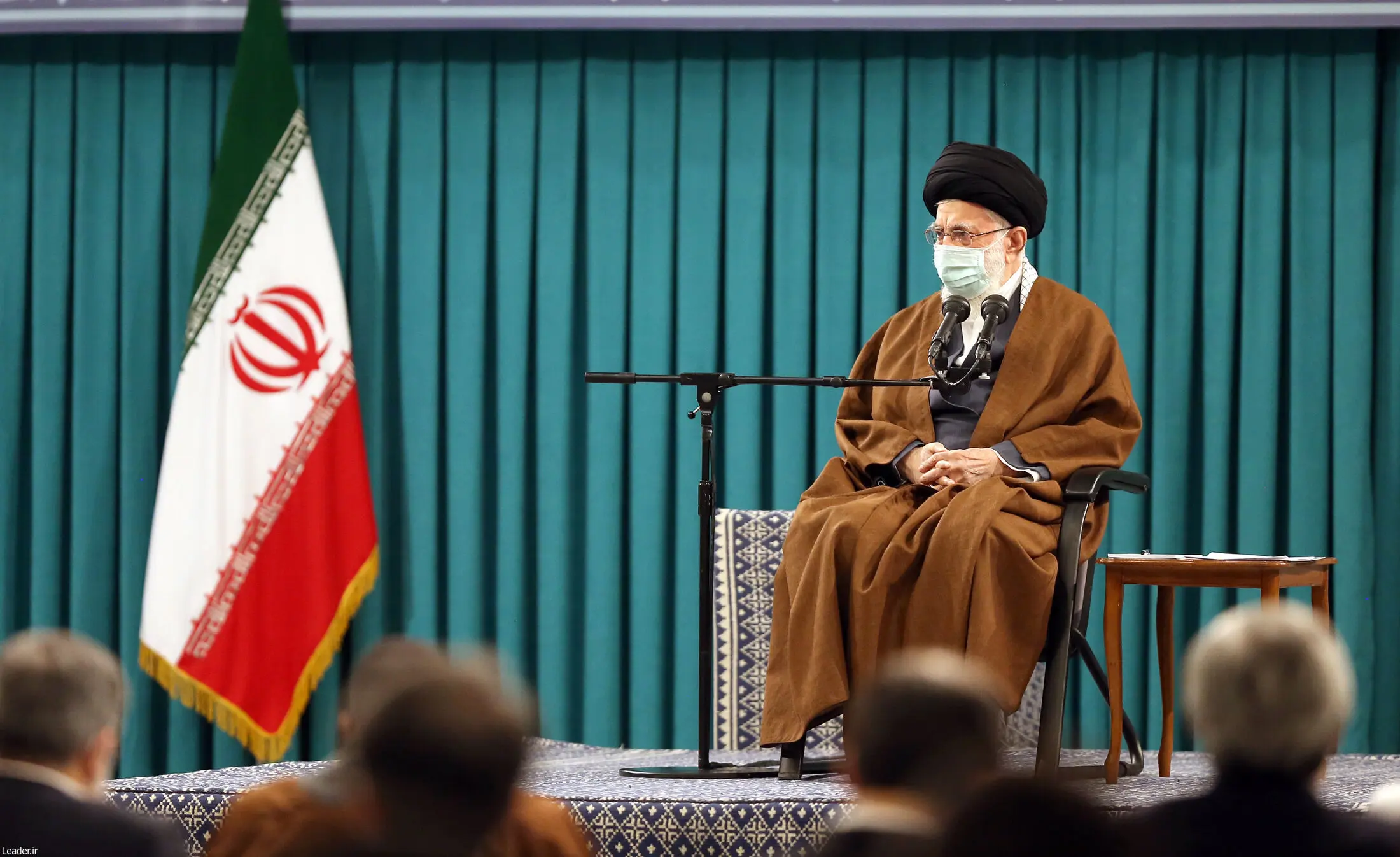 دیدار جمعی از مداحان اهل‌بیت علیهم‌السلام با رهبر انقلاب اسلامی/گزارش تصویری