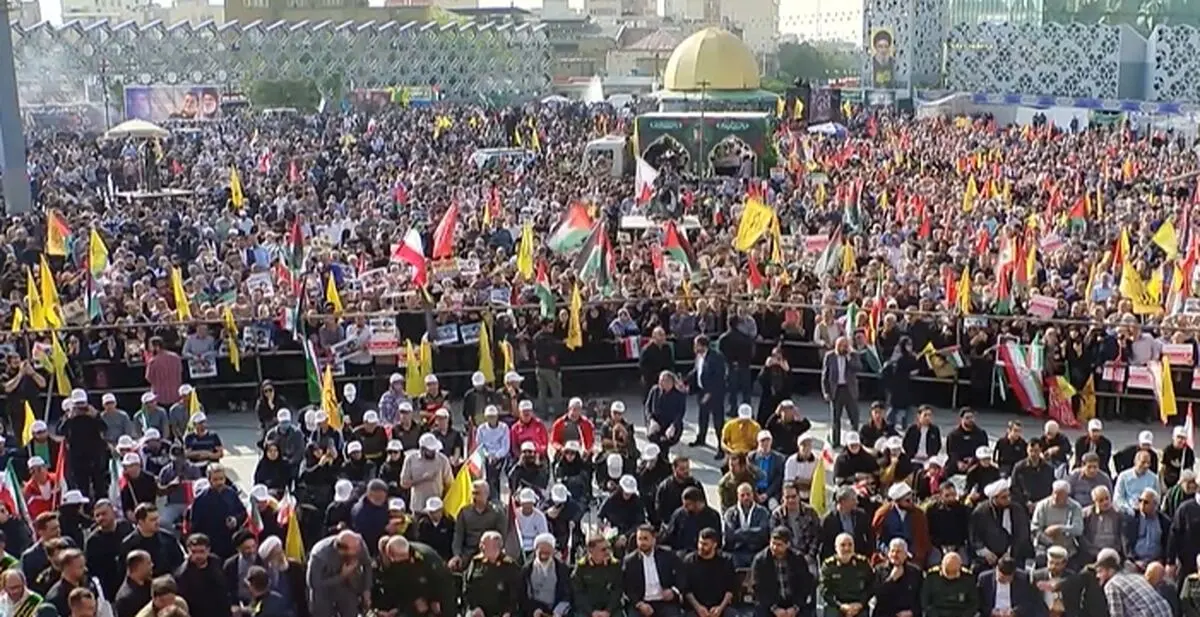 رئیس دستگاه قضا به مراسم تشییع شهید نیلفروشان رفت
