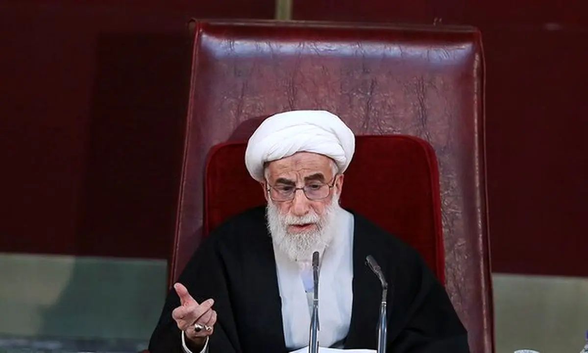 آیت الله جنتی: سیاست خارجی نباید معطل موضوع هستهای شود