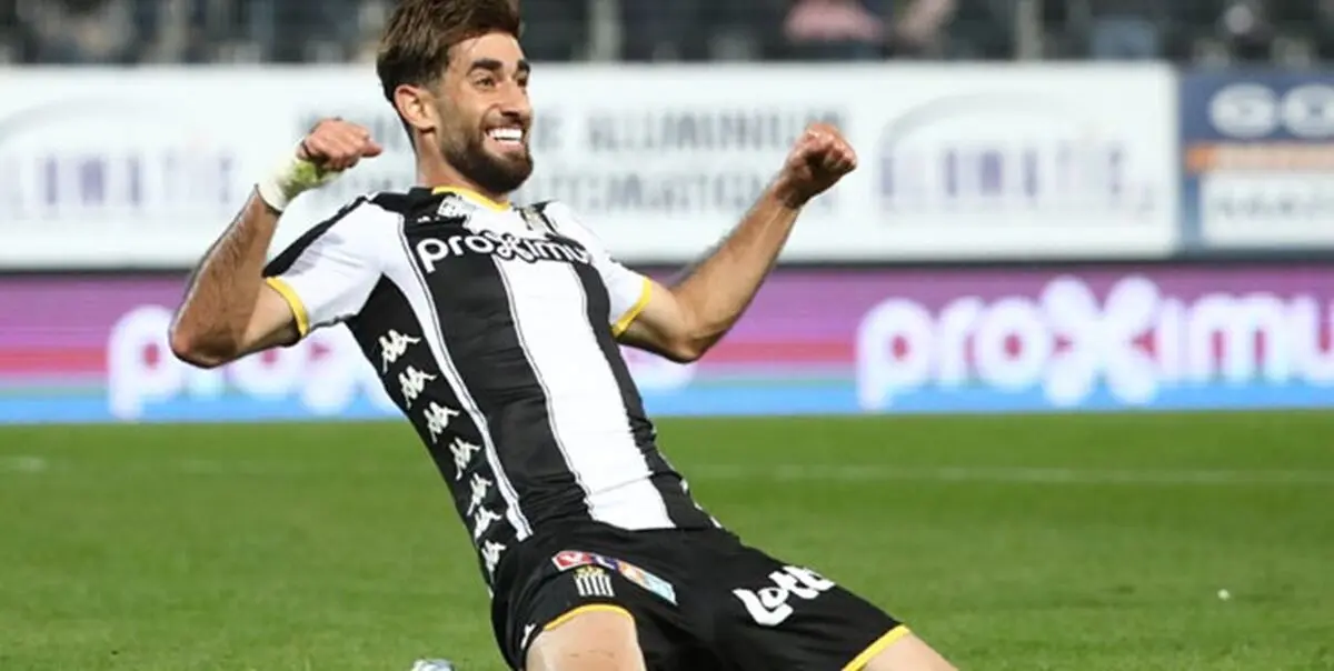 بمب جدید پرسپولیس در نقل و انتقالات| ستاره تیم ملی پرسپولیسی می‌شود