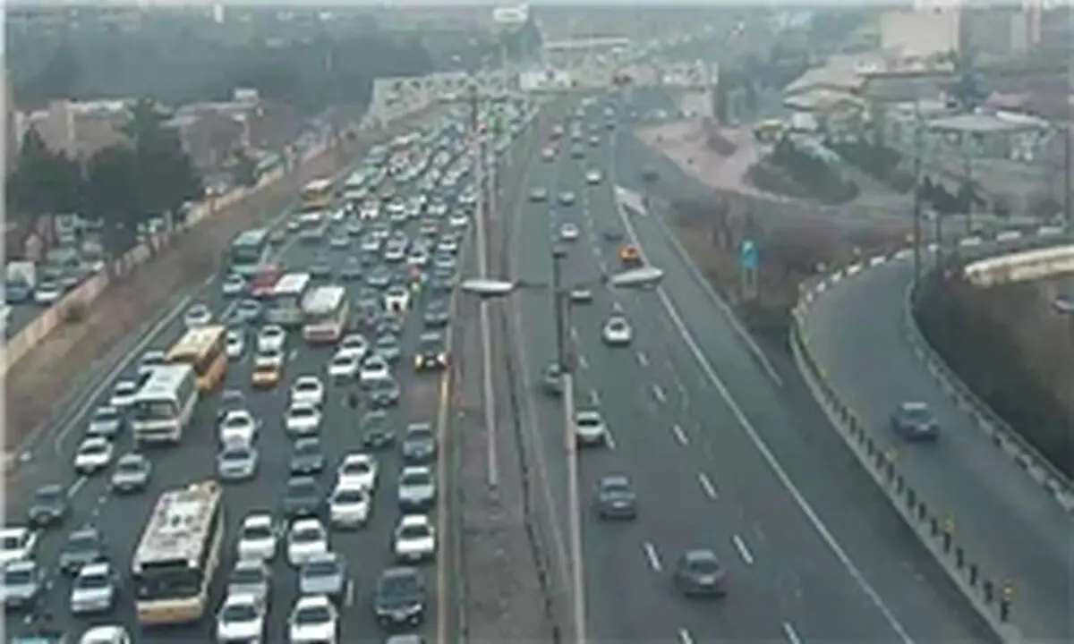 آخرین وضعیت ترافیکی جاده‌های کشور/ مه گرفتگی در محور چالوس