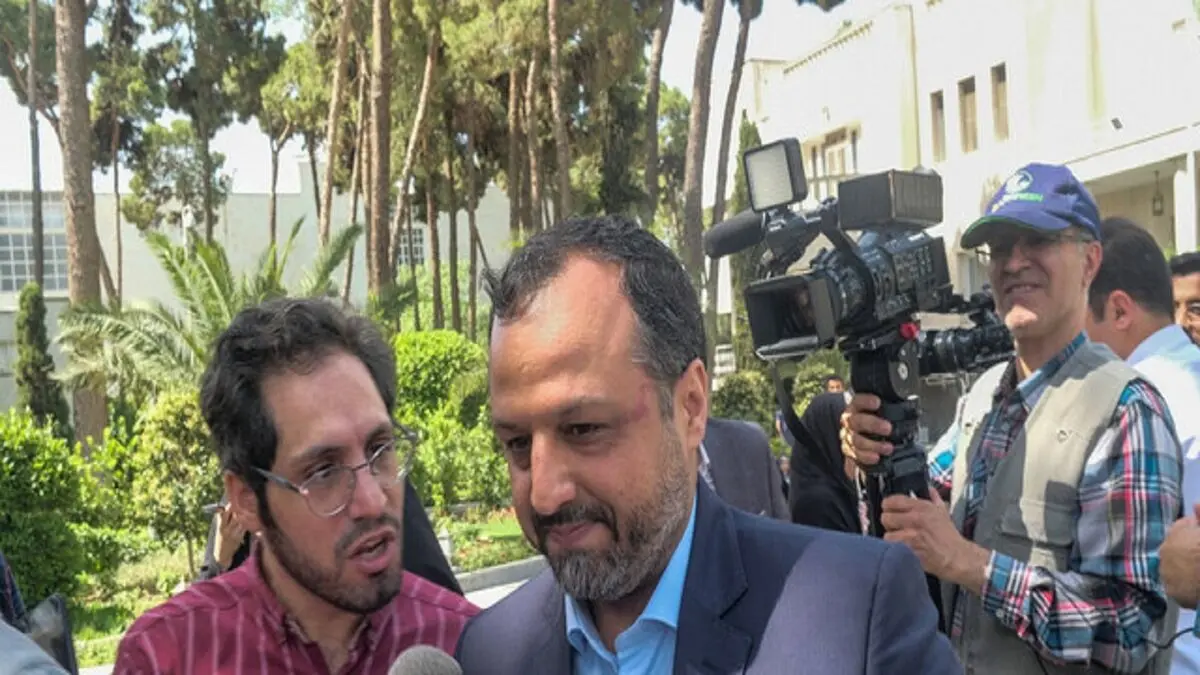 آخرین خبر وزیر اقتصاد از آینده قیمت نان در کشور