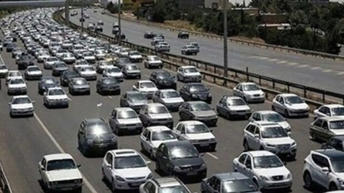 تردد در محوهای خروجی پایتخت افزایشی است
