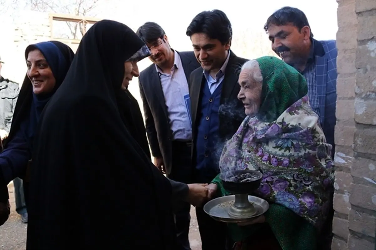 احمدی پور پایگاه طبیعتگردی استان یزد را افتتاح کرد