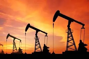 کاهش ۴۰ دلاری نرخ جهانی نفت در صورت تداوم تولیدات اوپک