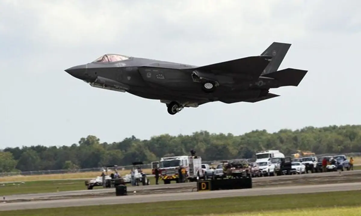 دومین جنگنده ۸۸میلیون پوندی ارتش انگلیس زمین گیر شد