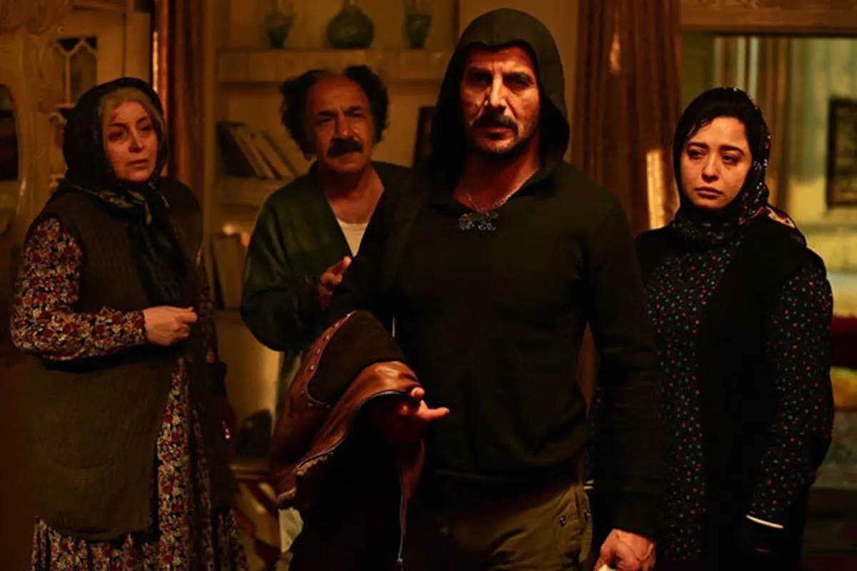 نیم نگاهی به فیلم سینمایی «درخونگاه»