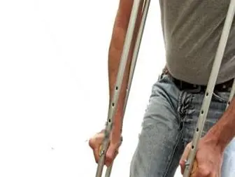 جوان ملایری: قصور پزشکی باعث فلج شدن دو پایم شد