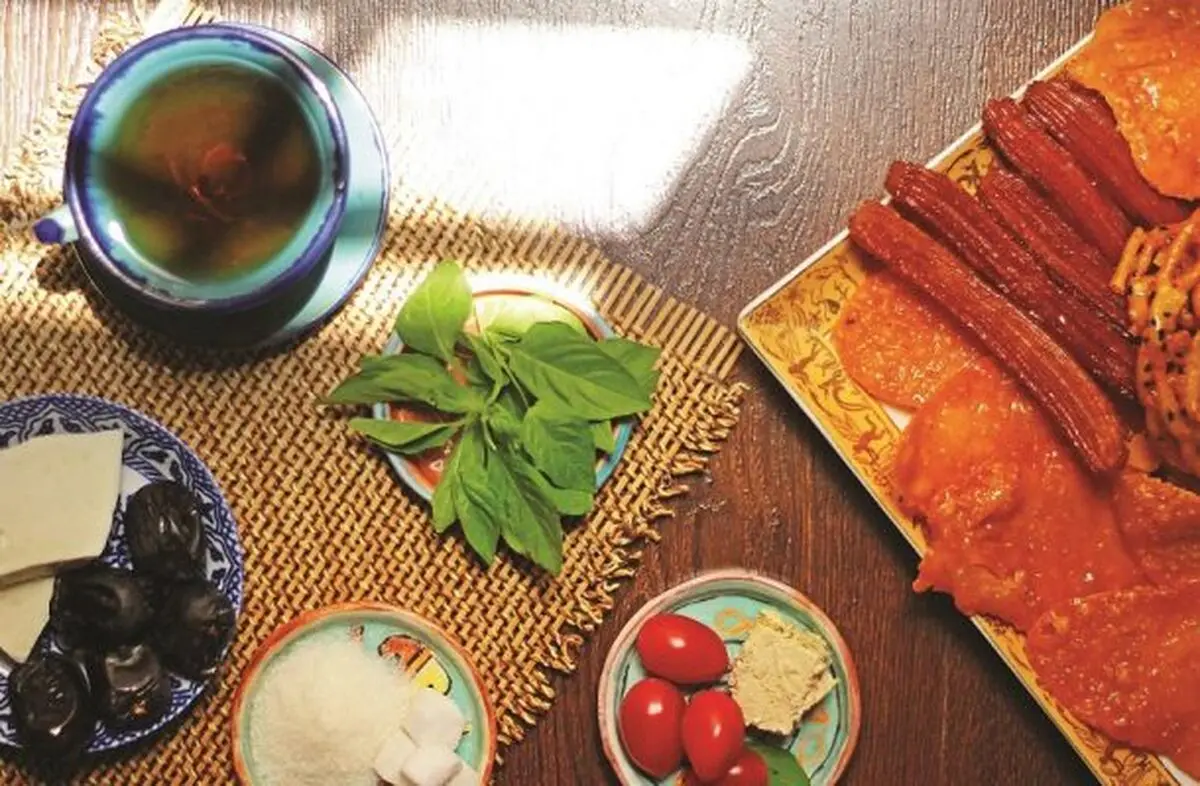 توزیع بیش از ۱۵۸ هزار غذای گرم در روز سوم ماه مبارک رمضان

