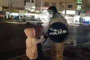 مردم شهر قدس با تقدیم گل از حافظان امنیت تقدیر کردند+تصاویر