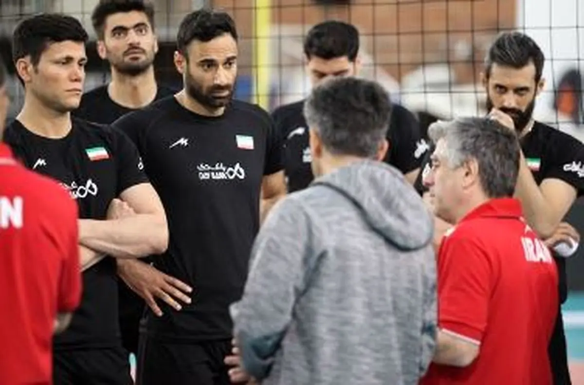 والیبالیست های ایران 3 ست متوالی را به فرانسه واگذار کردند