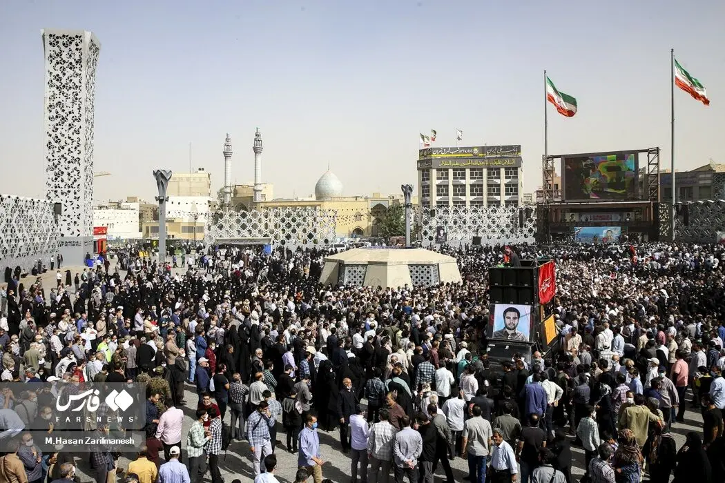 مراسم تشییع پیکر شهید صیاد خدایی/گزارش تصویری