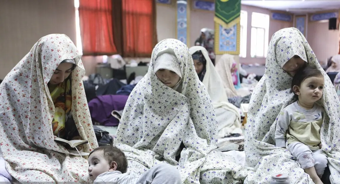 آئین معنوی اعتکاف در تهران /گزارش تصویری