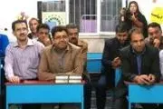 دیدار دانش آموزان با معلم خود در رفسنجان پس از ۳۶ سال + عکس