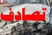 برخورد زانتیا با تیر برق حادثه آفرید+ عکس