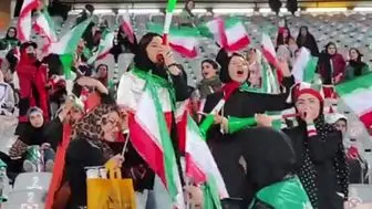 جایگاه زنان ورزشگاه آزادی پیش از دیدار ایران و کنیا/فیلم
