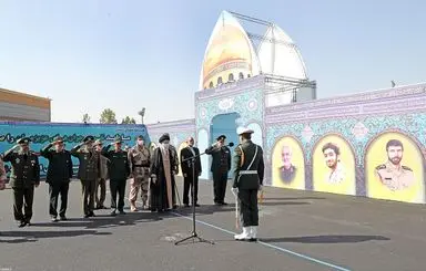 مراسم مشترک دانش‌آموختگی دانشگاه‌های نیروهای مسلح با حضور رهبر انقلاب برگزار شد/گزارش تصویری